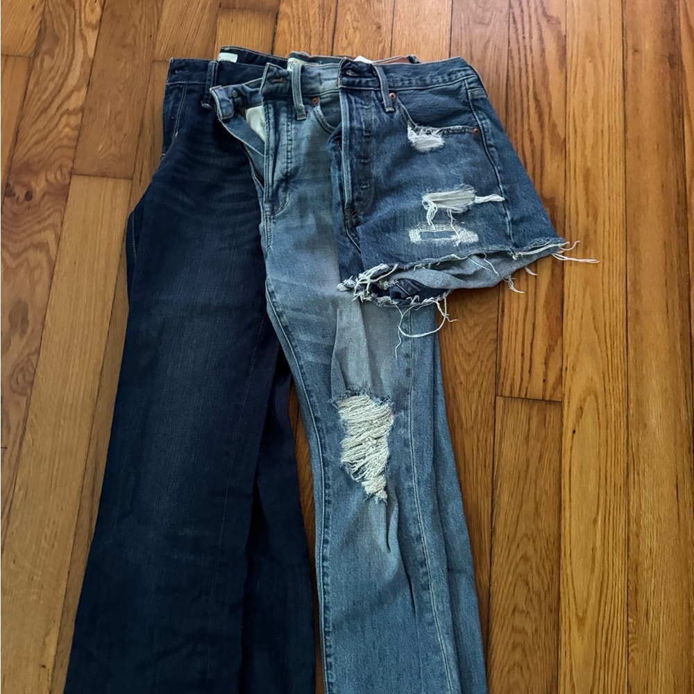 2 pairs of jeans and Levi’s shorts. Gap & Madewell jeans